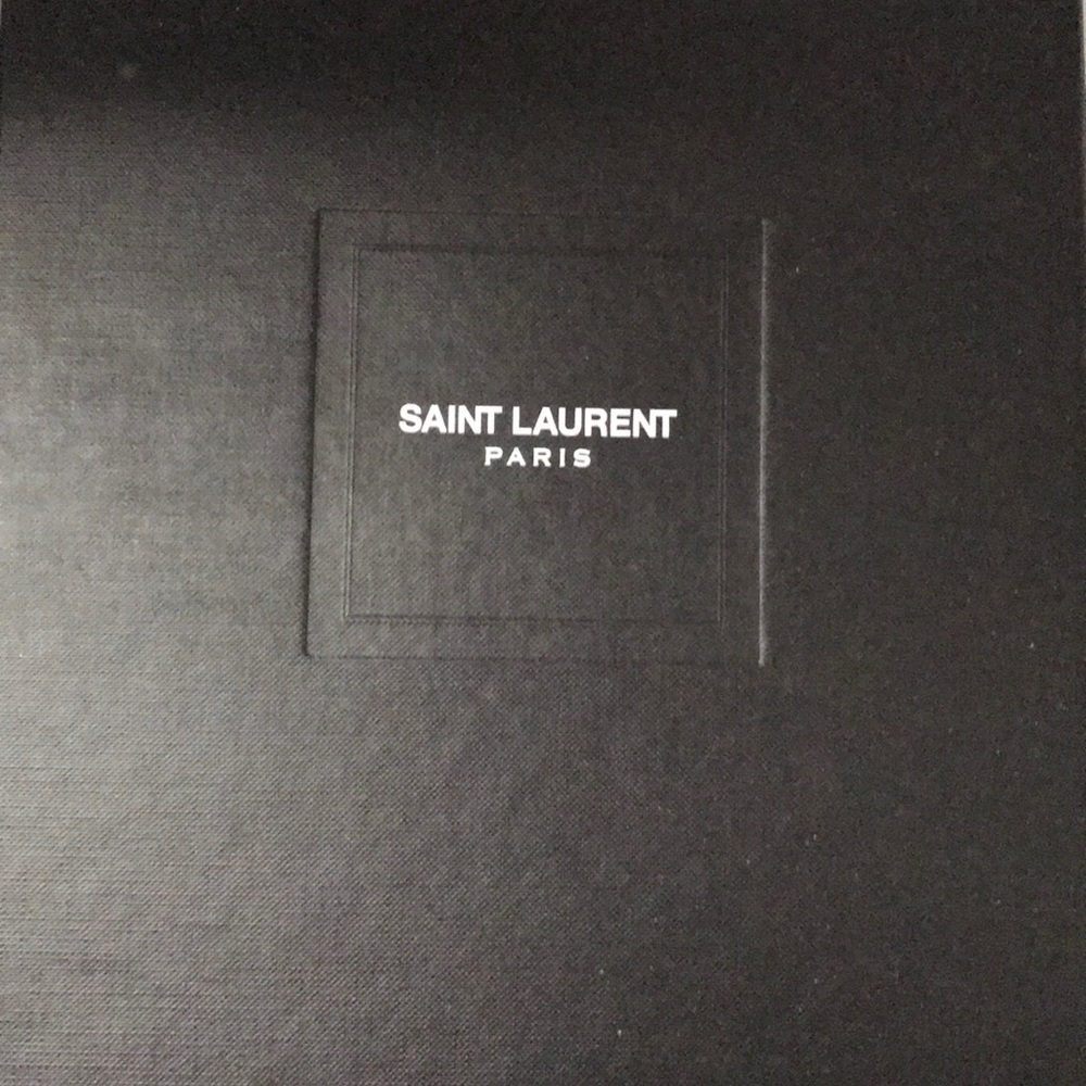 Meet your Posher, Denise